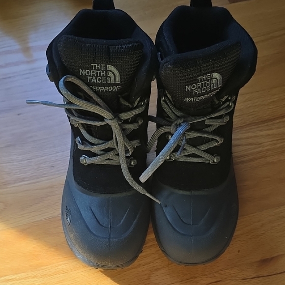 The North Face Black and Gray Waterproof Boots - Picture 1 of 7